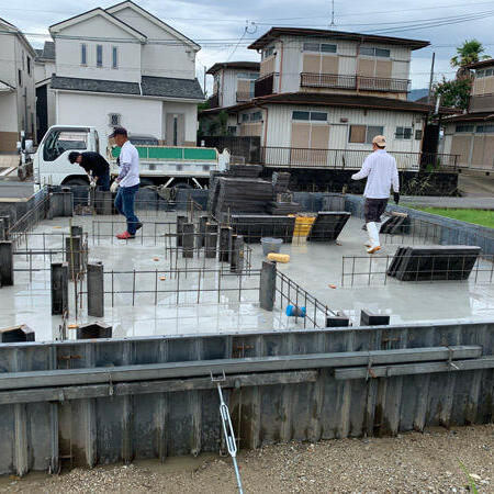 【香芝市】基礎の型枠を組みます