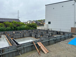 【河合町】基礎の型枠を組みました
