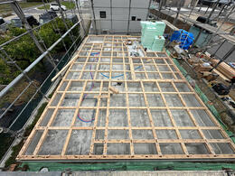 【河合町】土台敷きと床断熱