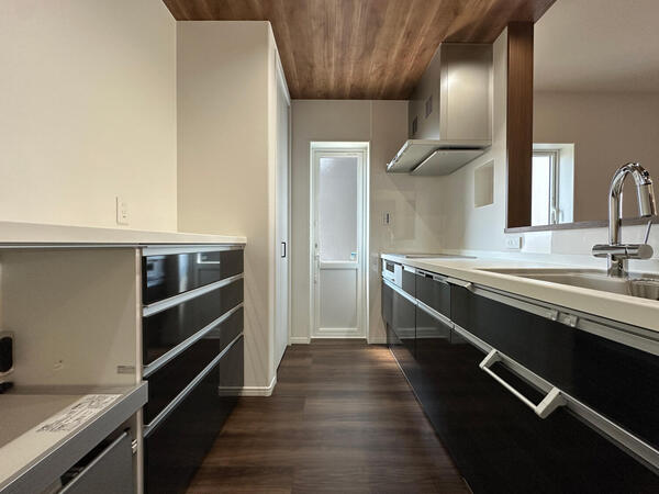 kitchen20250513.jpg