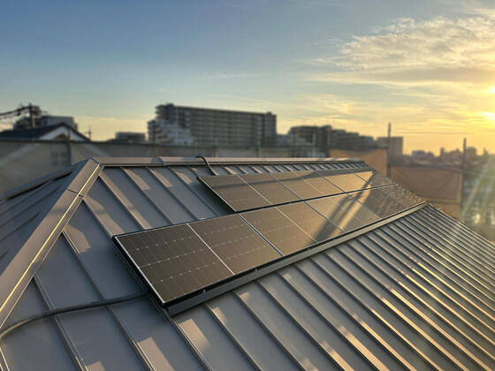 【松原市】太陽光発電パネルを載せました