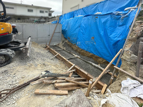 【奈良市】擁壁工事を進めています