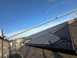 【香芝市】太陽光発電パネルが載りました