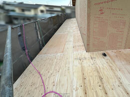 【奈良市】下屋の野地板を張りました