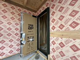 【奈良市】高断熱な玄関ドア　イノベストD50が入りました