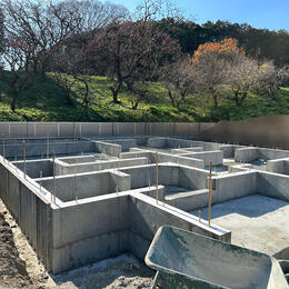 【香芝市】基礎の型枠を外しました