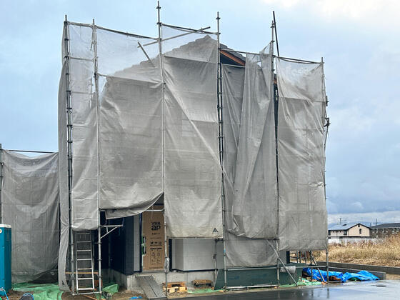 【香芝市】外壁の工事が進んでいます