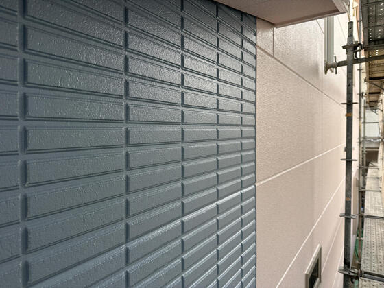 【奈良市】遮熱の外壁塗装を進めています