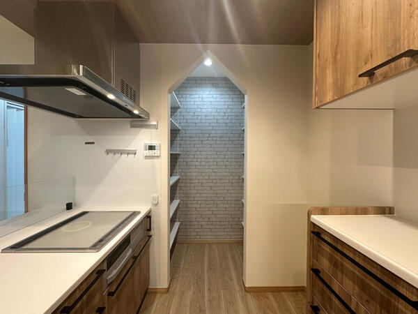 pantry1.jpg