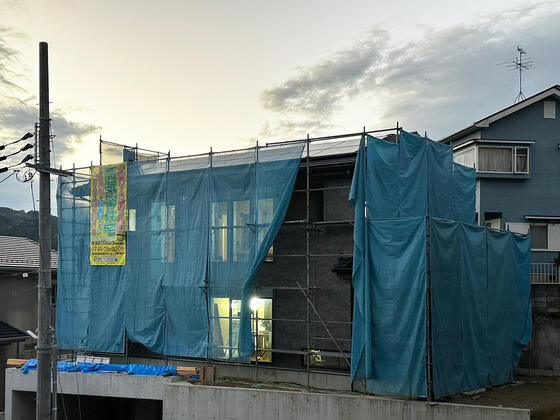 【平群町 ZEH新築住宅】太陽光パネル・雨樋の設置が完了しました！